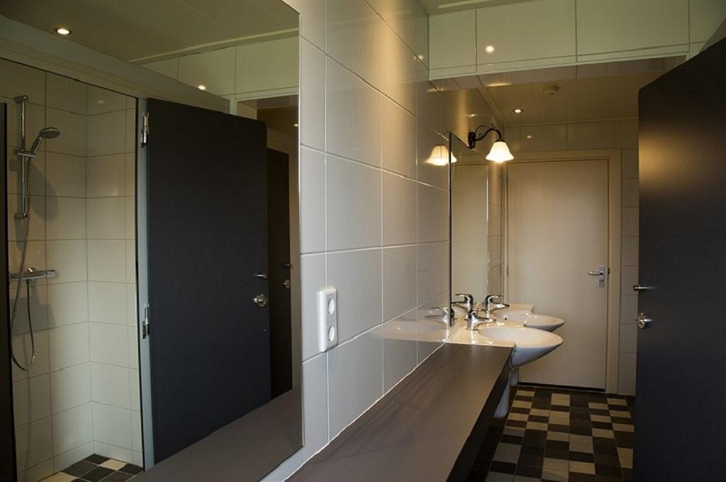 Herkenhoek 5 Bedroom Apartment Heeswijk-Dinther ภายนอก รูปภาพ